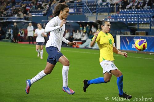 Foot féminin FRANCE-BRESIL