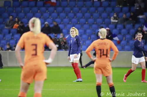 Foot féminin FRANCE-PAYS-BAS