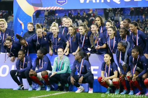 Foot féminin FRANCE-PAYS-BAS