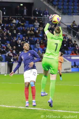 Foot féminin FRANCE-PAYS-BAS